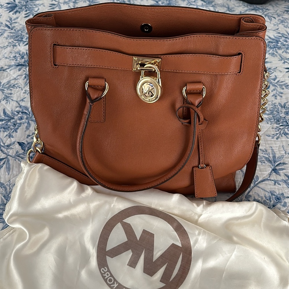 Michael Kors Hamilton Saffiano Large Leather Tote